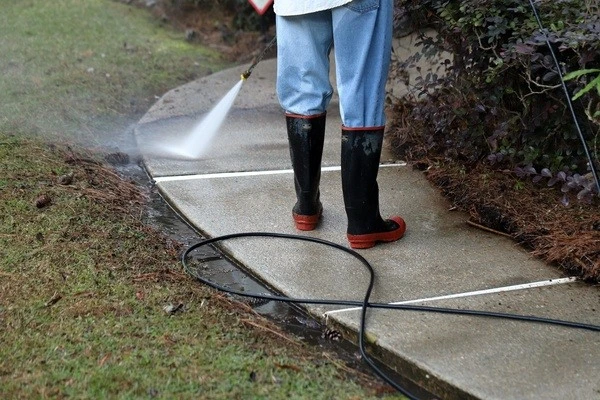 Professional pressure washing company in Oakland Park, FL